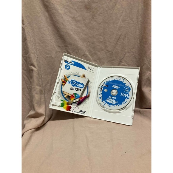 uDraw Studio Nintendo Wii Video w/Manual - Picture 2 of 4